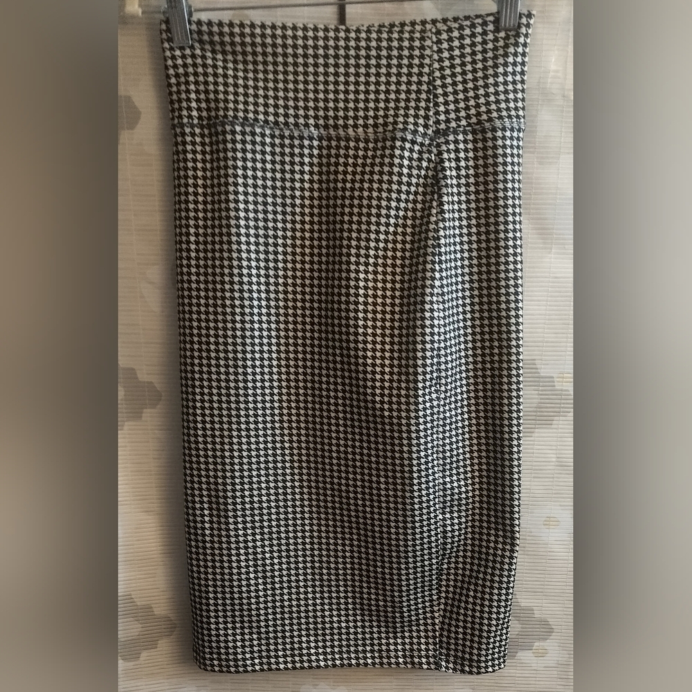 Lark+Grey Pencil Skirt